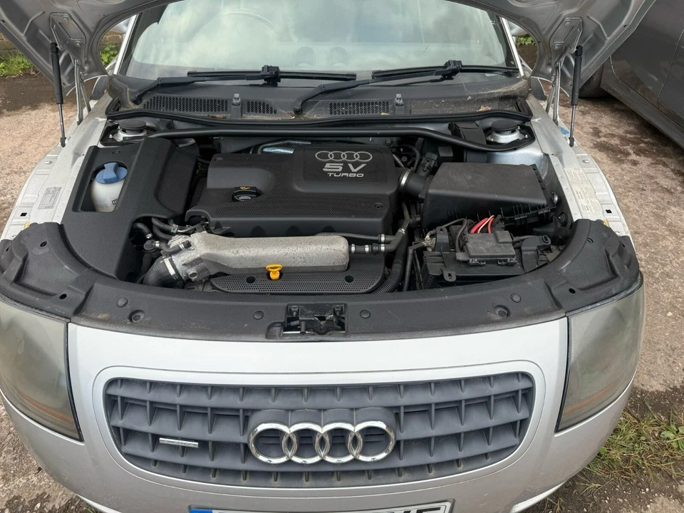 Audi TT Cab Quattro Breaking 2004 Foto 2 de 4