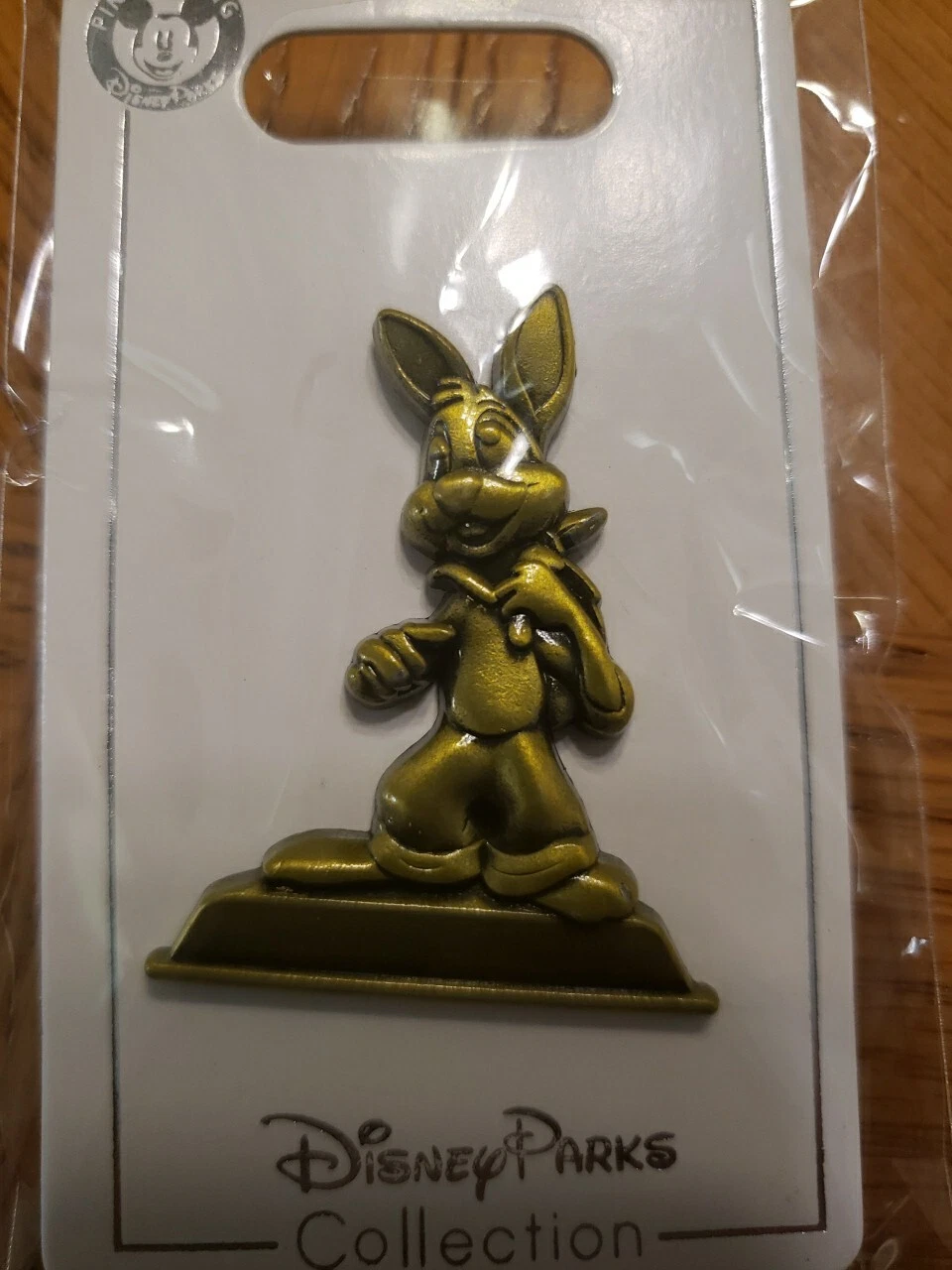 Brer Rabbit Splash Mountain AP Passholder Hub Statue Disney Pin