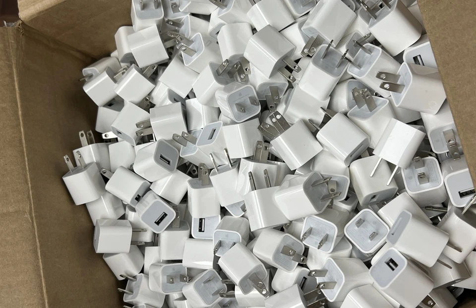 Lot of 100 Apple 5W USB Wall Charger Cube USB-A Power Adapter for iPhone iPad - Image 2 of 4