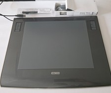 Wacom Intuos3 PTZ-930 9x12 Graphics Tablet w/ Pen, Mouse Original Box