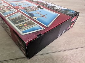 LEGO 8487: DISNEY CARS Flo's V8 Caf&eacute; - RETIRED 2011 - HTF - New / Sealed