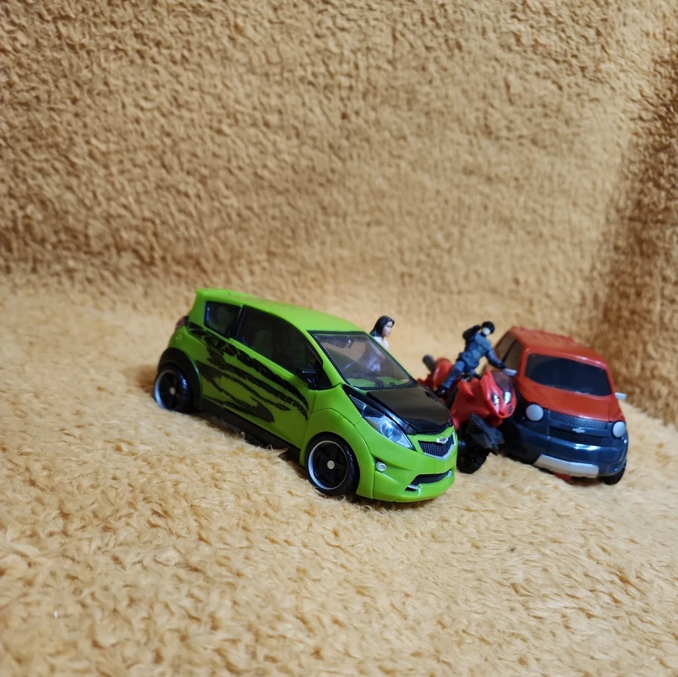 Transformers: Human Alliance Skids And Mudflap Foto 3 de 4