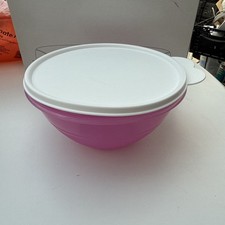 Neu! Tupperware "Kleiner Maximilian" Schüssel mit Deckel  /400 ml  helles lila