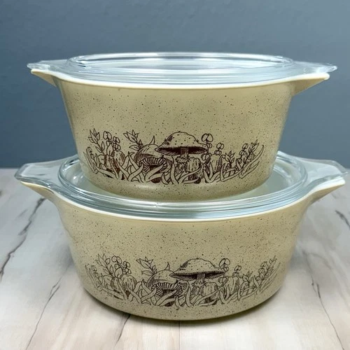 VTG Set PYREX Forest Fancies Mushroom 1.5qt 2.5qt Casserole Dish Lid 474-B 475-B