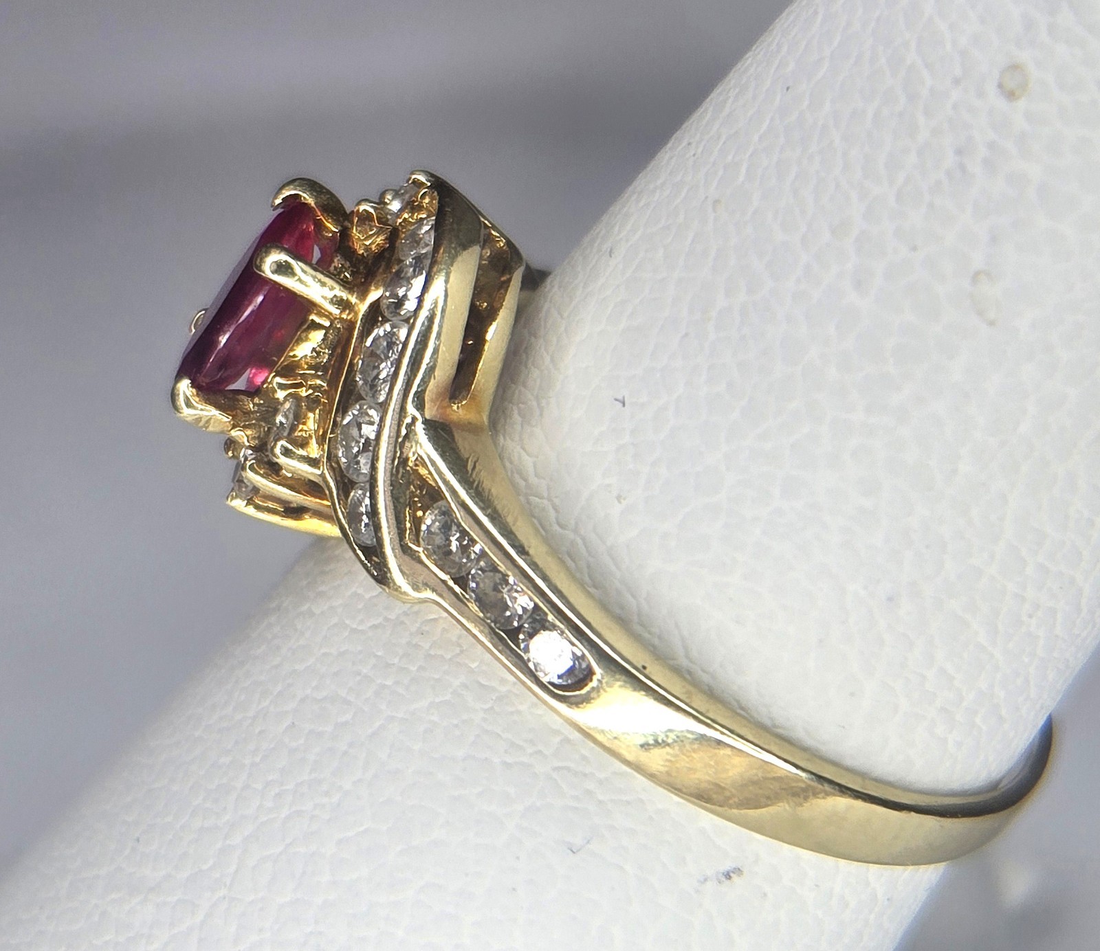 14K Gold Ruby & Diamond Ring – 0.40ct Ruby – 14 D… - image 3
