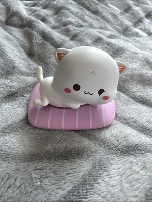 Dodowo Mitao Cat Series Season 2 - White Cat on Mat Figure