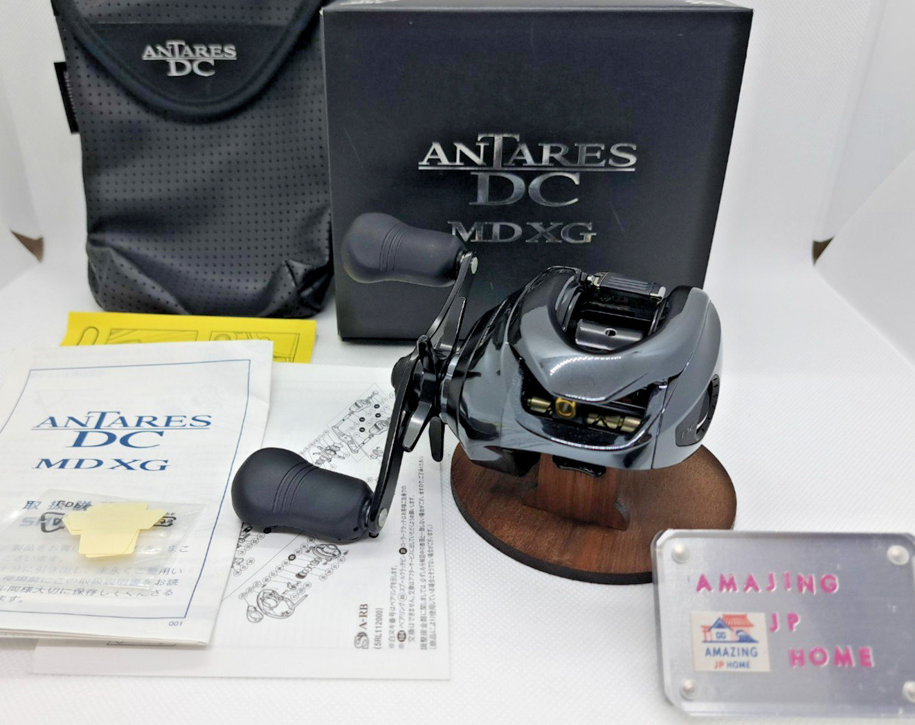 Mint Shimano 18 Antares DC MD XG  Right-handle  baitcasting reel from Japan