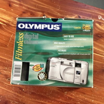 Olympus Camedia D-360L 1.3MP 2.8x Zoom USB Silver Compact Digital Camera