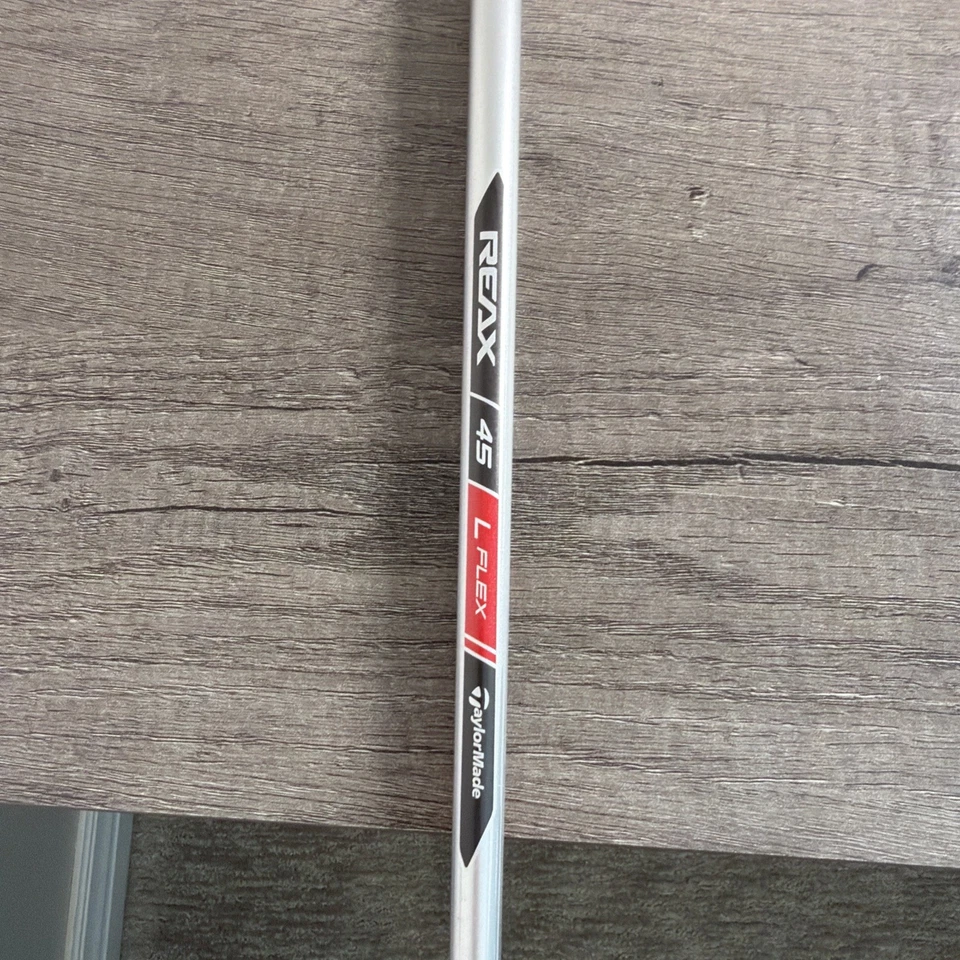 Taylormade Aero Burner Rescue 25* 5 Hybrid Regular 45 Reax Graphite Shaft - Image 2 of 3