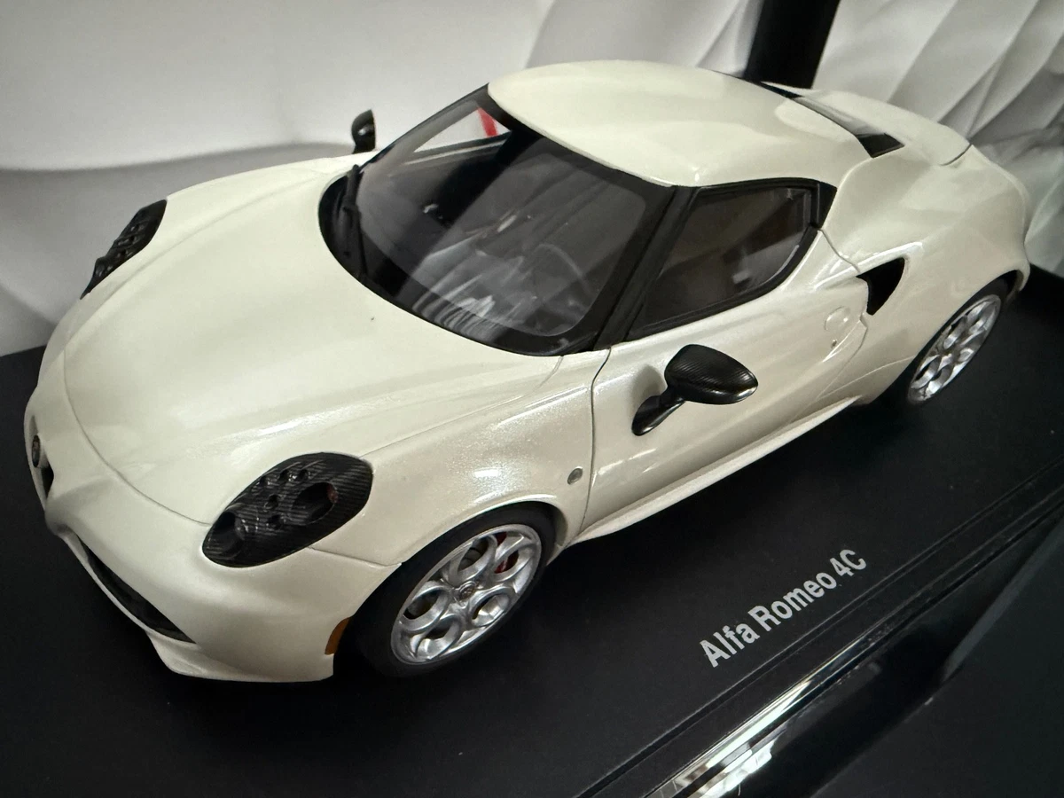 AUTOart Alfa Romeo 1:18 Scale Diecast Cars, Trucks & Vans
