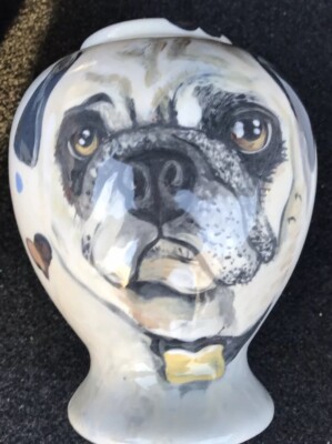 pug urn