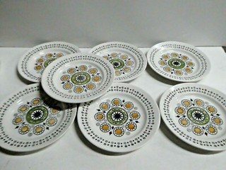 VINTAGE KATHY WINKLE BROADHURST RENAISSANCE IRONSTONE POTTERY PLATES MID CENTURY