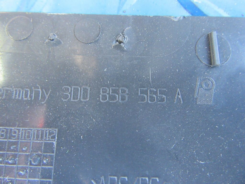 Bentley Flying Spur GT GTC steering column upper cover trim #7554