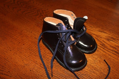 hard sole walking shoes