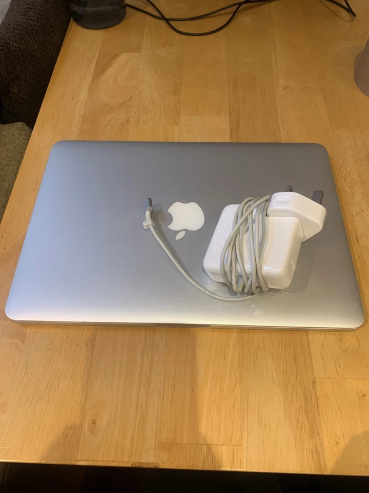 MacBook Pro (Retina, 13-inch, Late 2012 Model) - Image 3 of 3