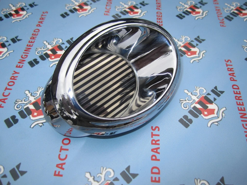 Buick Special 1953, Super, Roadmaster guardabarros delantero ojo de buey. Ventiport. Foto 3 de 4