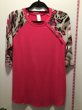 Now N Forever Womens Juniors Small NWOT Pink Cheetah 3/4 Sleeve Button Detail 