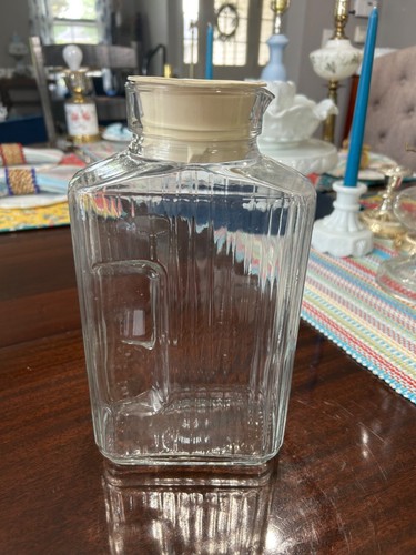 Vintage Clear Ribbed Glass Refrigerator Bottle with Lid and Grip Handle 2Qt - Picture 4 of 6