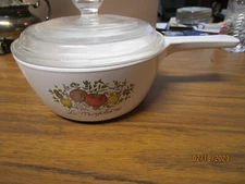 Corning Ware  P-32-B "Spice Of Life" Casserole Dish with Glass Lid b404