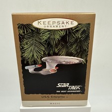 1993 Hallmark Keepsake Christmas Ornament STAR TREK U.S.S. Enterprise Magic