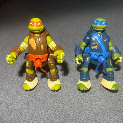 Michelangelo & Leonardo Throw N Battle 2013 Teenage Mutant Ninja Turtles TMNT