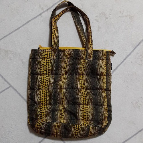Uniqlo X Yayoi Kusama Sac 38cm x 39cm - Photo 1 sur 7