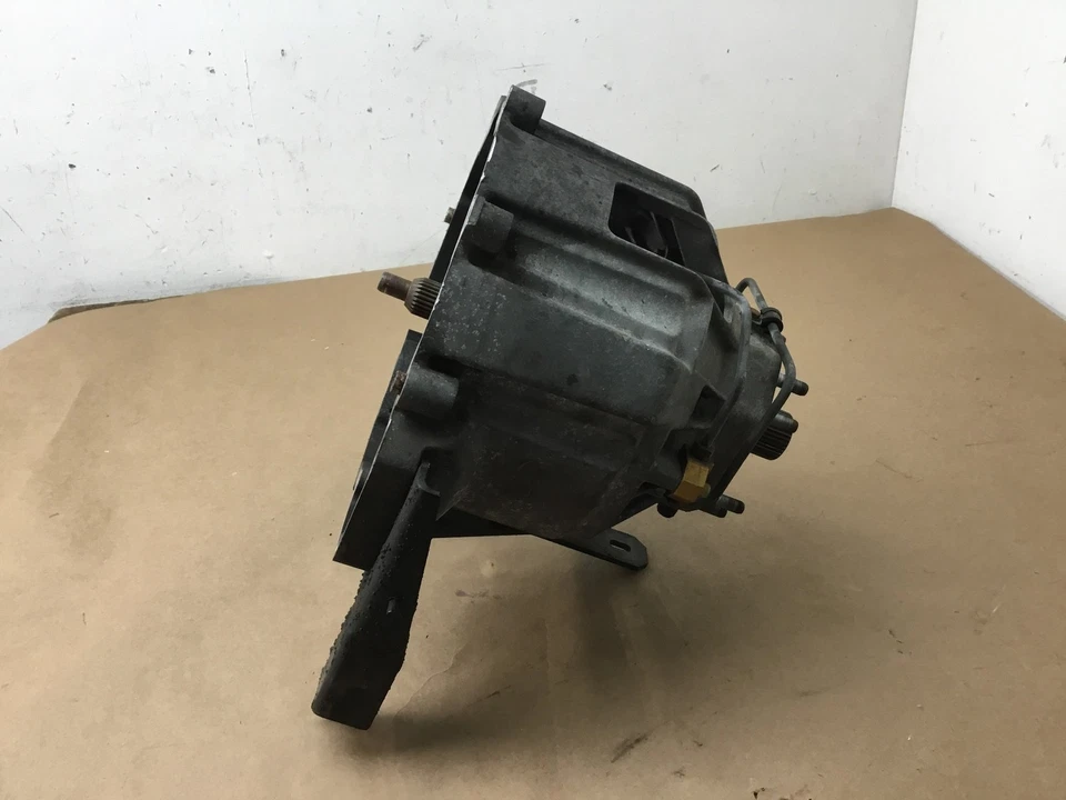 Maserati Coupe GT 2003 4.2L RWD Transmission Clutch Housing 02-06 ;:O - Image 3 of 4