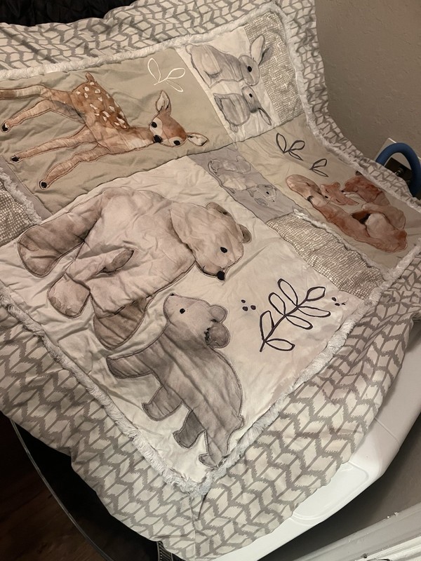 Lambs & Ivy Quilted Cotton Crib Quilt Woodland Animals Gray White Beige