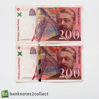 FRANCE: 2 x 200 French Franc Banknotes.