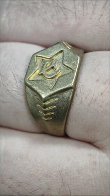 Communist '' Hammer and Sickle'' ring