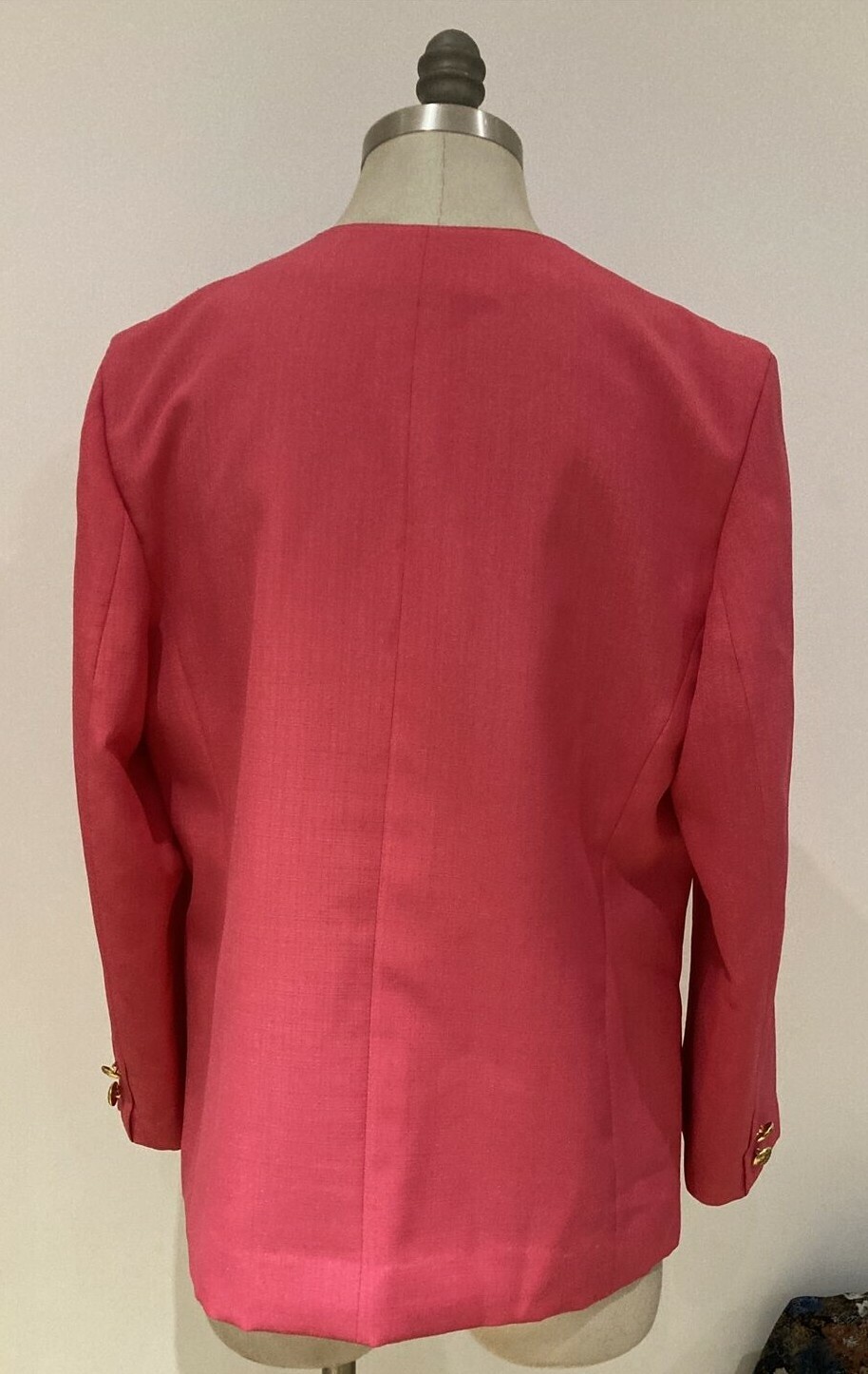 Vintage 1980s C & A Fuchsia Jacket, Size 40, armpit to armpit 20" approx. 4