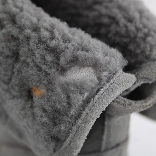 Ugg Kyra Sz 9 Gray Closed Toe Granite Suede Ankle 4" Wedge Boots - Picture 10 of 10