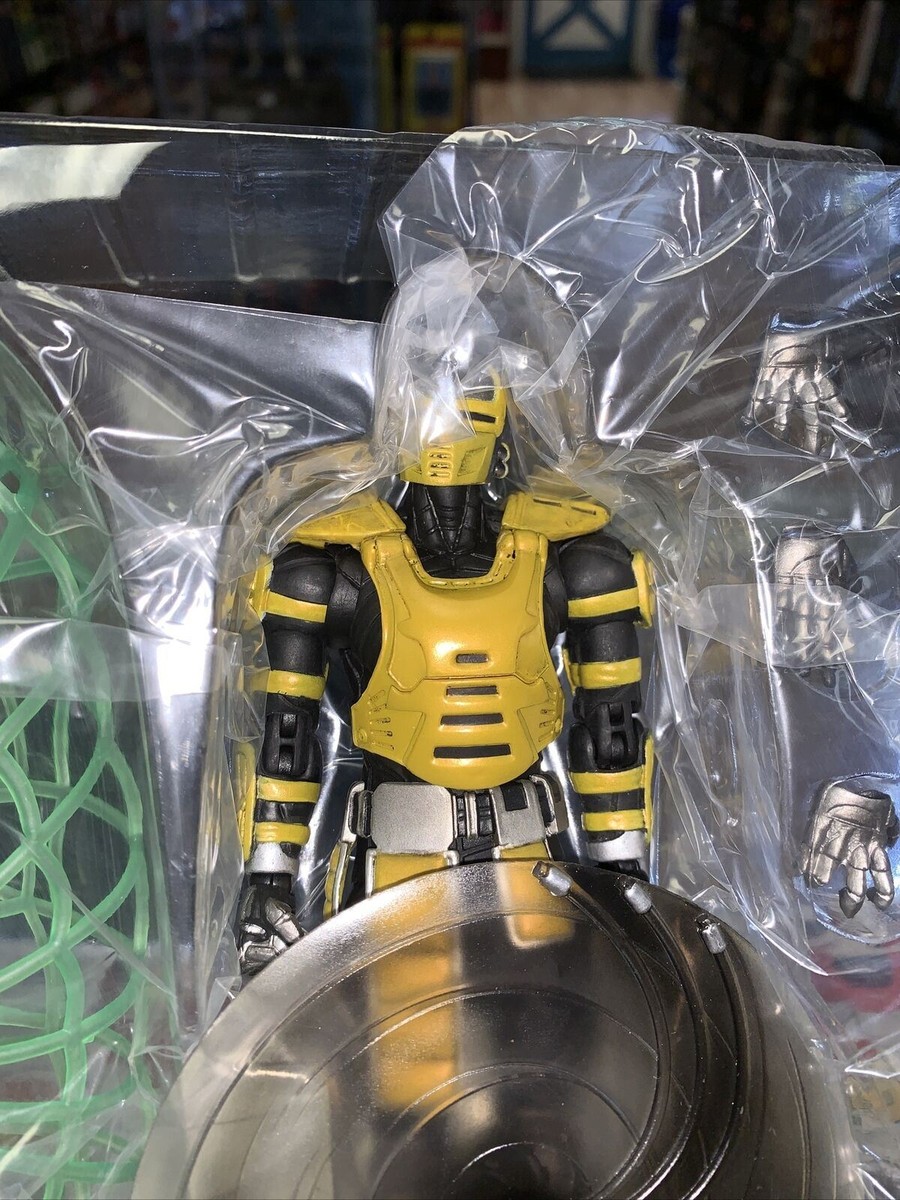 Cyrax BBTS Exclusive 1/12 Figure (Storm Collectibles, Bandai) Open