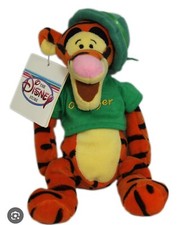 1999 8  Disney Store  St. Patrick  s Day Tigger  Mini Bean Bag Factory Sealed    