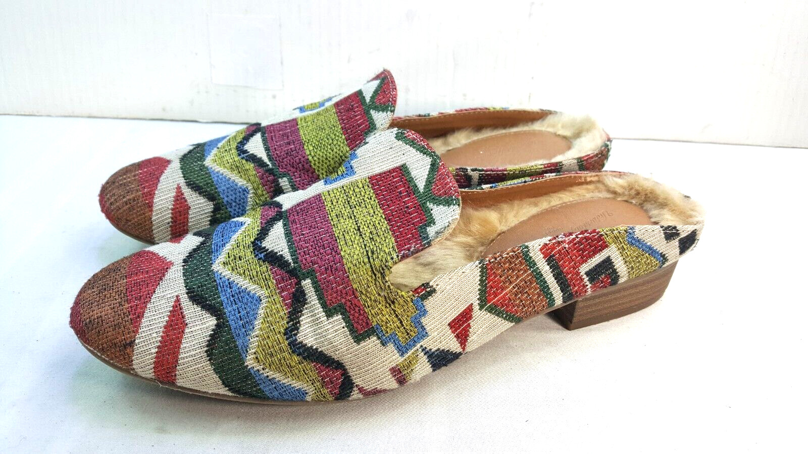 Universal Thread Women's Mules Aztec Pattern Clos… - image 4