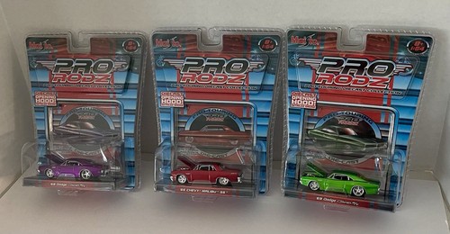 Maisto Pro Rodz Die Cast Lot (3) Malibu, Dodge Green, Dodge Red 1/64 Scale