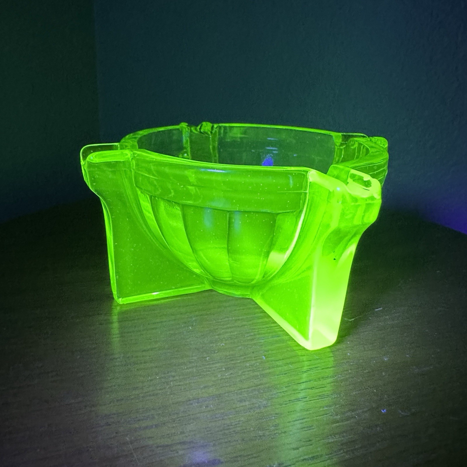 1930s Fry Glass Uranium Ashtray Green Depression Glass Rocket Atomic Era Glows