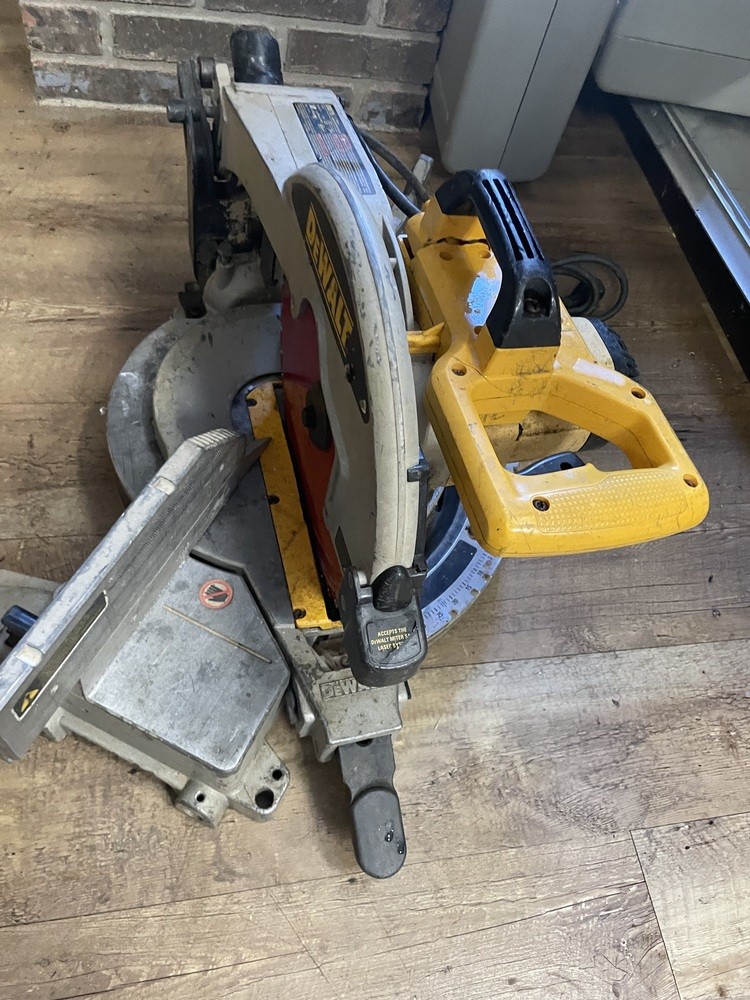 Dewalt Mitre Saw dw715  - PPSKN (323847)
