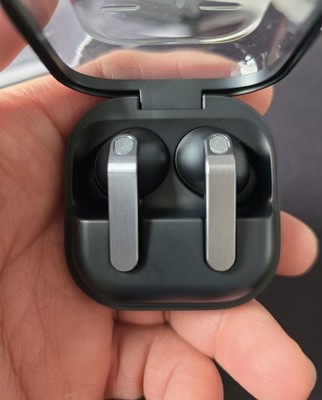 Brand new Black Samsung Galaxy Buds 4 Pro2026 in-ear noise-reducing headphones··