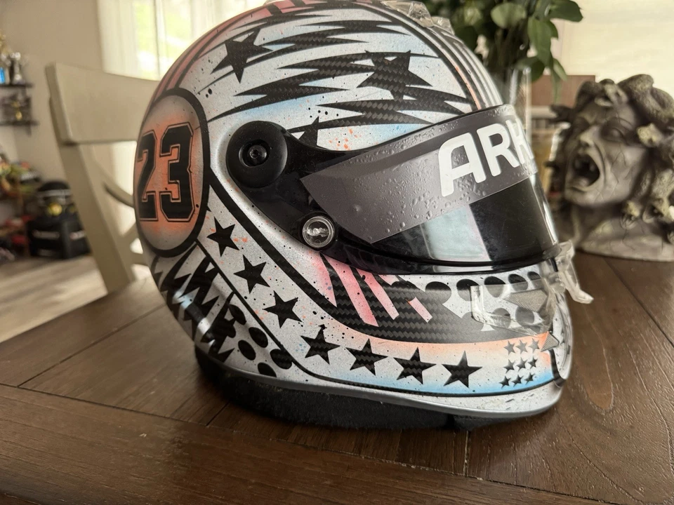 汽车赛车舒伯斯 SP1 碳纤维头盔 LG (59) SA2020/FIA 8859 — 第 2/4 张图片