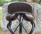 Schleese Eagle Jump Saddle 18” (size 3-18) Excellent Condition Brown Double Flap — photo 4