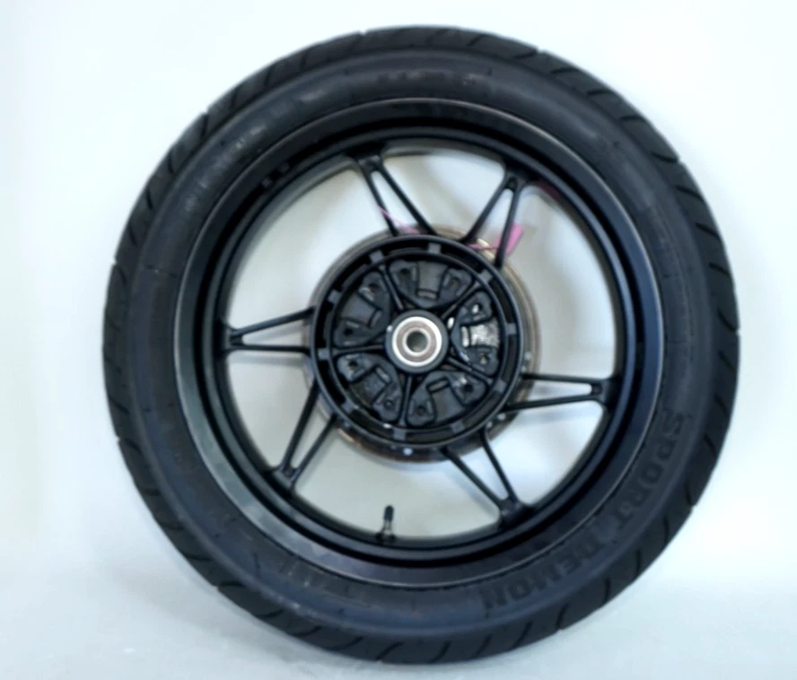 2021 21-23 Moto Guzzi V7 Stone Rear Wheel Rim Tire Rotor Straight 284890 OEM — 第 3/4 张图片