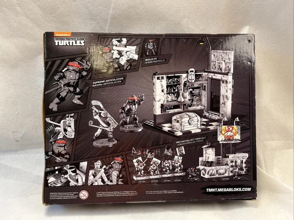 Mega Bloks Teenage Mutant Ninja Turtles Street Showdown blanco y negro 2015 TMNT Foto 2 de 2