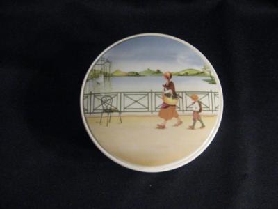 VILLEROY & BOCH ROMANTIC SEASONS AUTUMN MEDIUM CANDY BOX WITH LID 