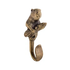 Brass beaver-shaped wall hook, sturdy decorative hook. Wall hooks unique