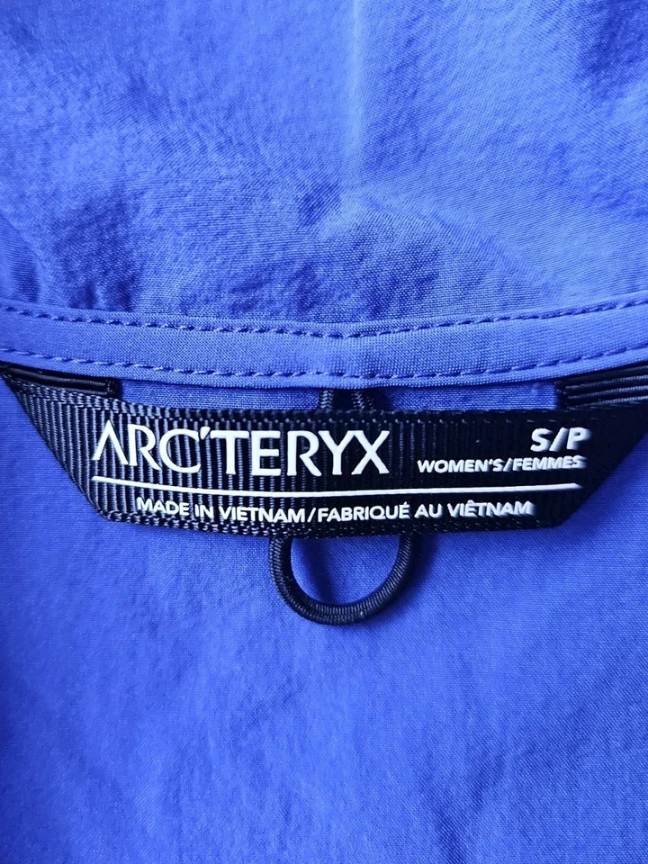 Chaqueta Anorak Arcteryx Sigma SL para mujer talla pequeña azul púrpura Foto 4 de 4