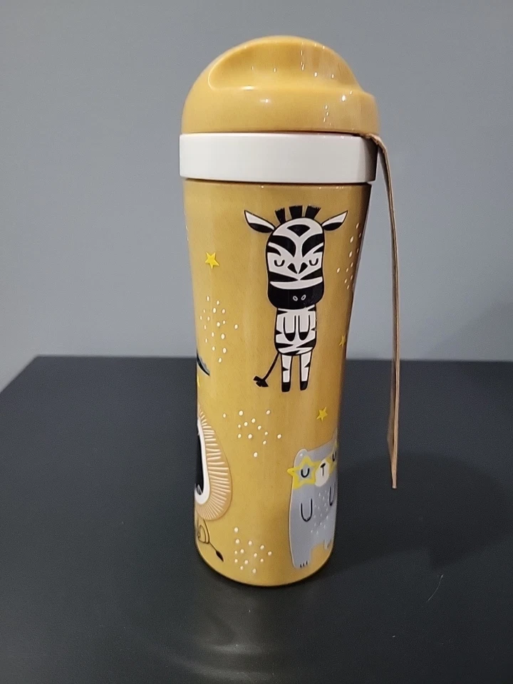 Botella de agua biocircular orgánica Koziol.  425 ml. Hecho en Alemania Foto 2 de 4