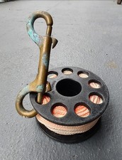 Scuba Diving Spool Finger Reel w/ line and Double Ended Clip