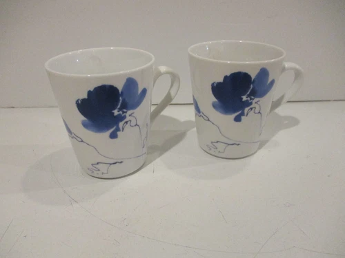 2 Vintage Studio Nova Porcelain MING BLUE Coffee Tea Mugs Cups  4"