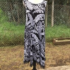 NWT- SPENSE Flirty, Bold Black & White Swing Dress Sz M  